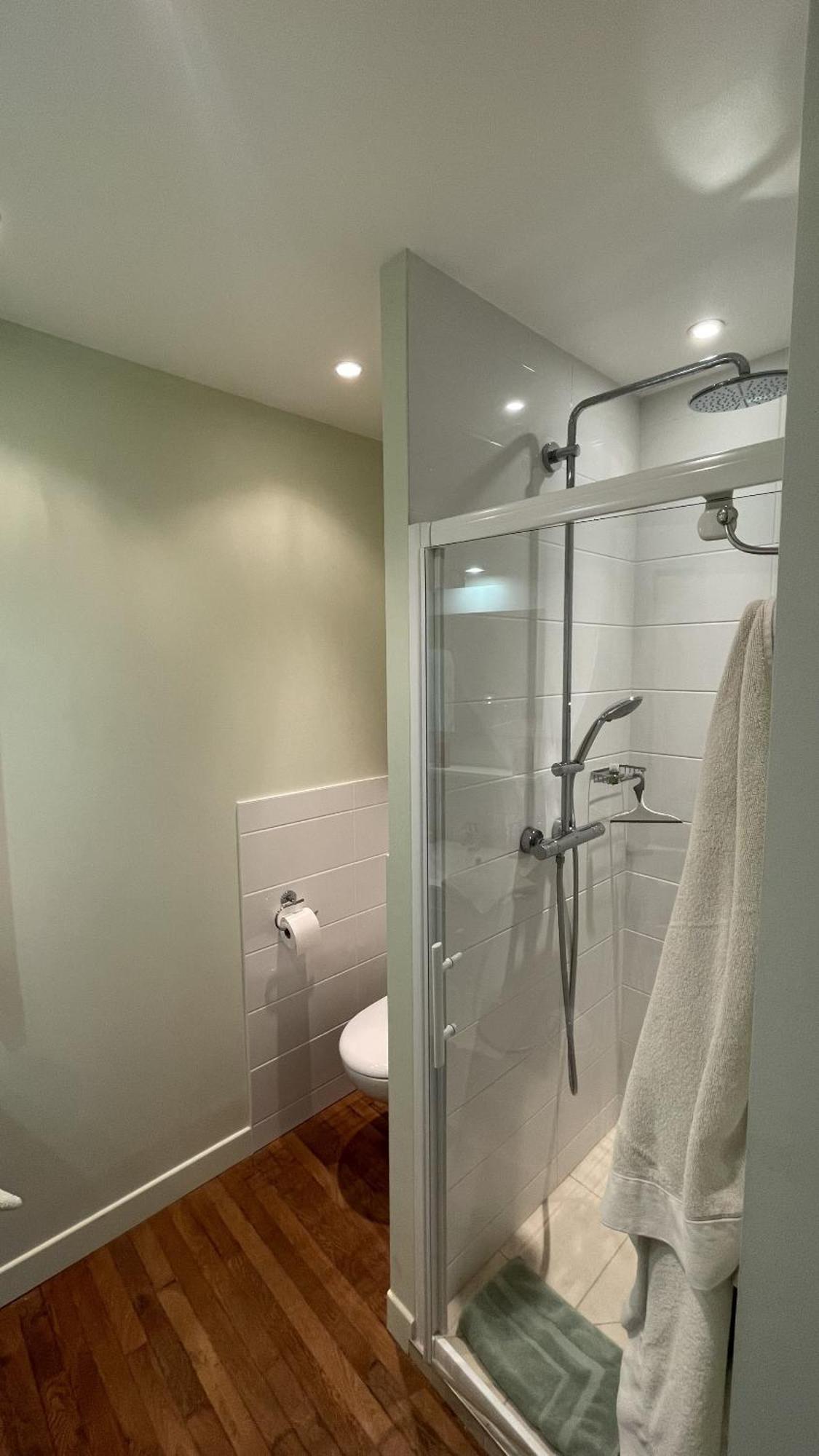 Chambres D'Hotes Du Bas Manoir Bretteville-sur-Odon Стая снимка