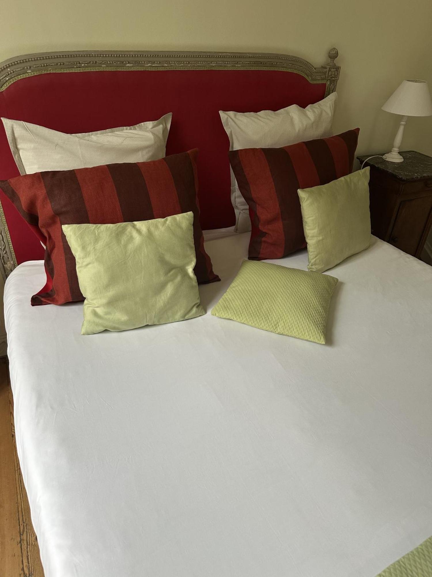 Chambres D'Hotes Du Bas Manoir Bretteville-sur-Odon Стая снимка