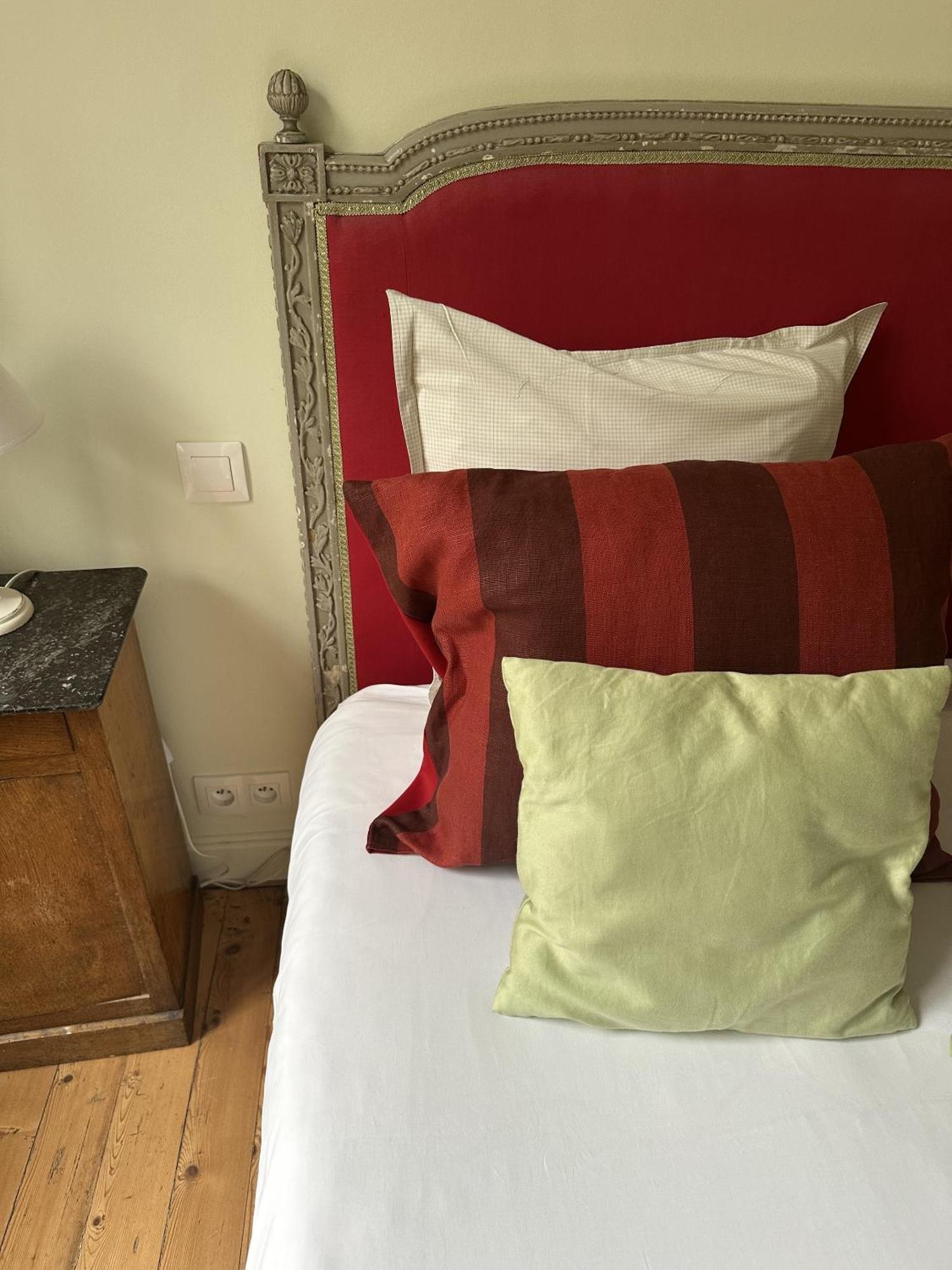 Chambres D'Hotes Du Bas Manoir Bretteville-sur-Odon Стая снимка
