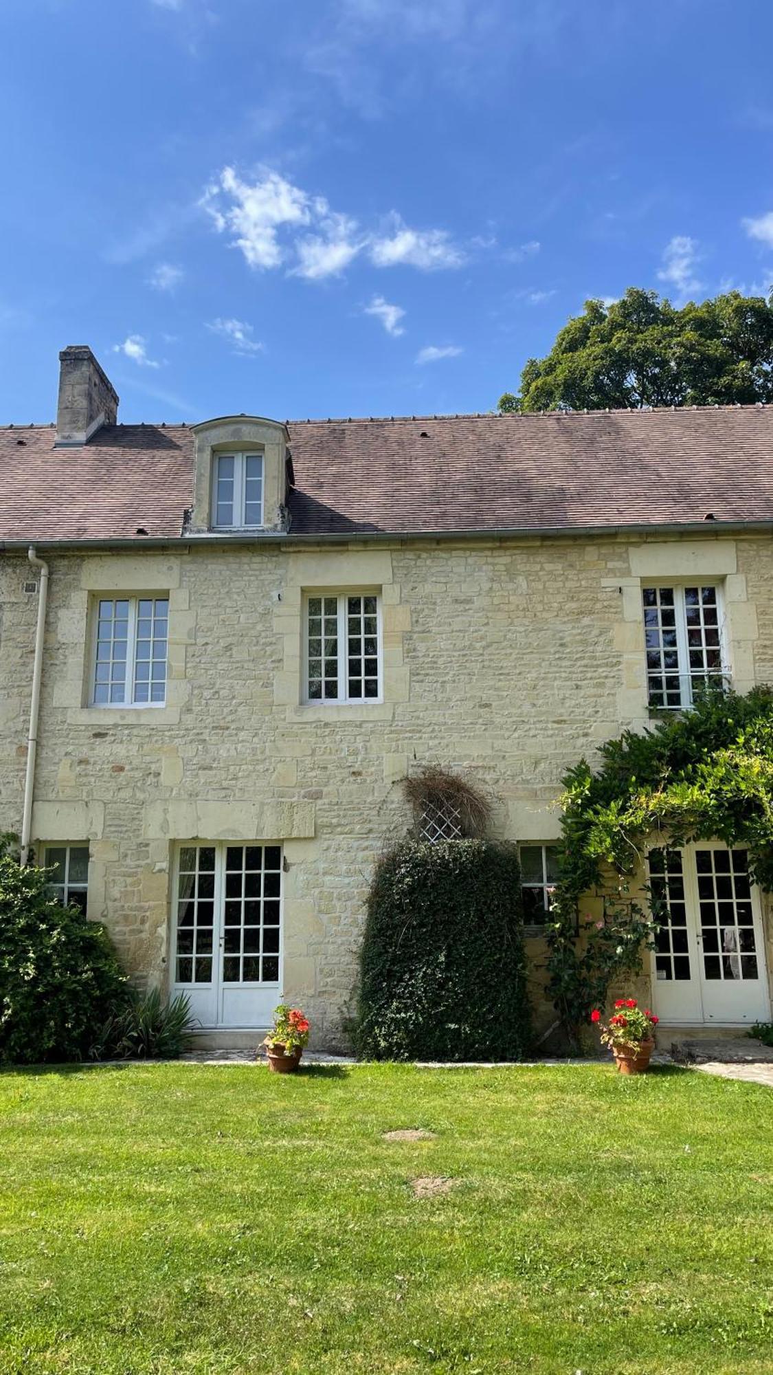 Chambres D'Hotes Du Bas Manoir Bretteville-sur-Odon Екстериор снимка