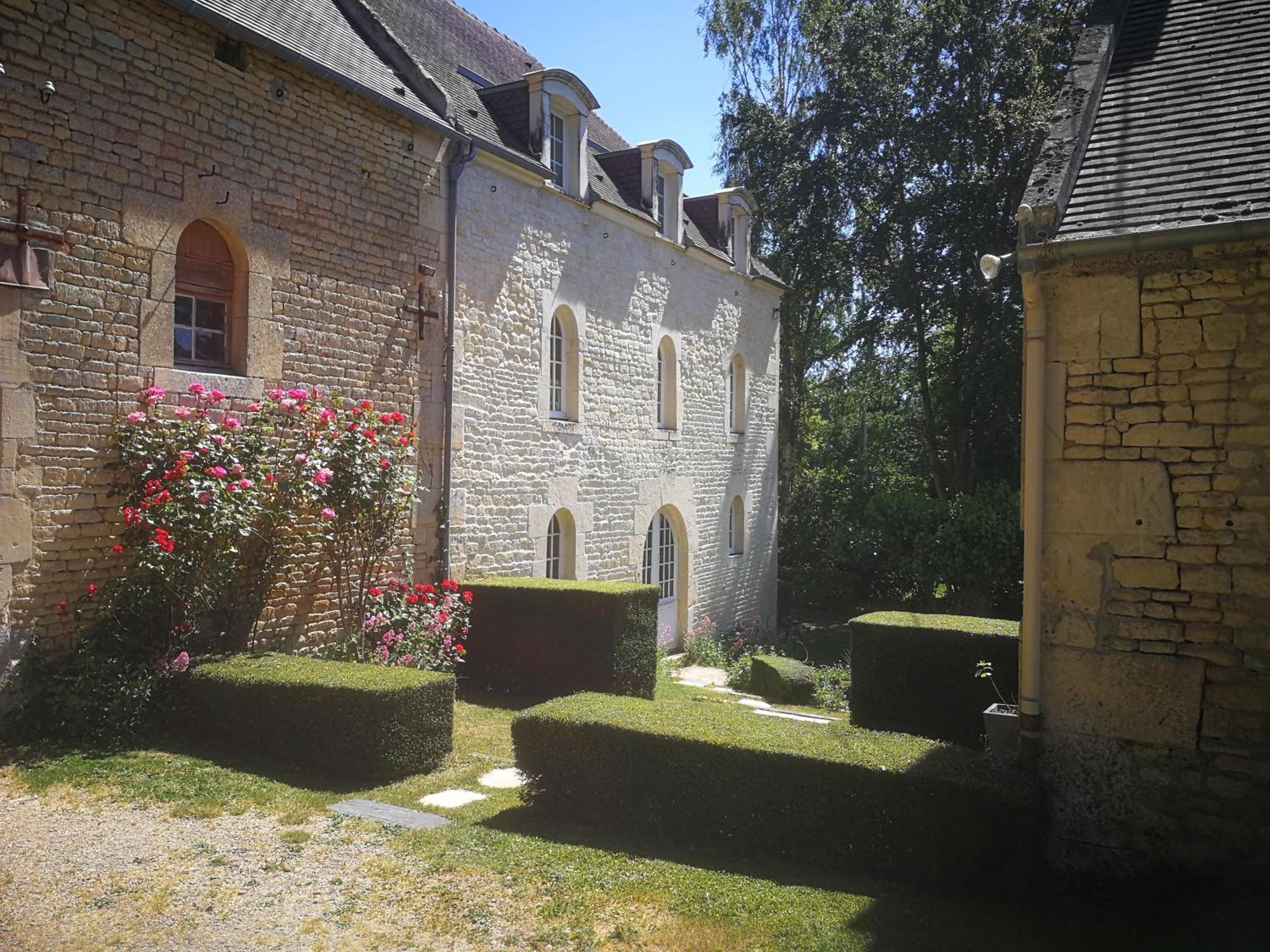 Chambres D'Hotes Du Bas Manoir Bretteville-sur-Odon Екстериор снимка